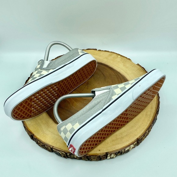 VANS Women’s Classic Checkered Slip On - Picture 8 of 10